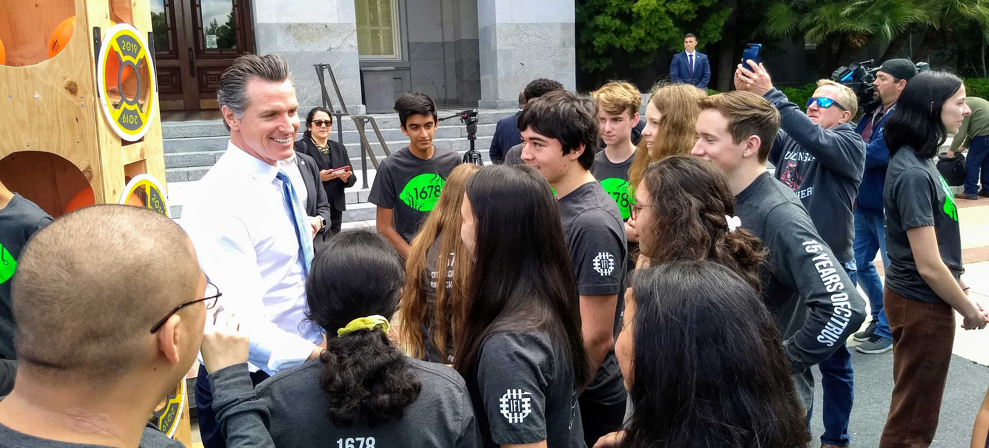 7 California FIRST  teams honored by Governor Gavin Newsom at State Capitol